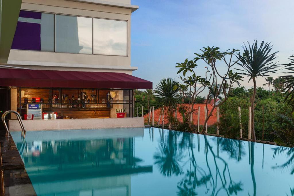 Quest Hotel Darmo - Surabaya By Aston Exteriör bild