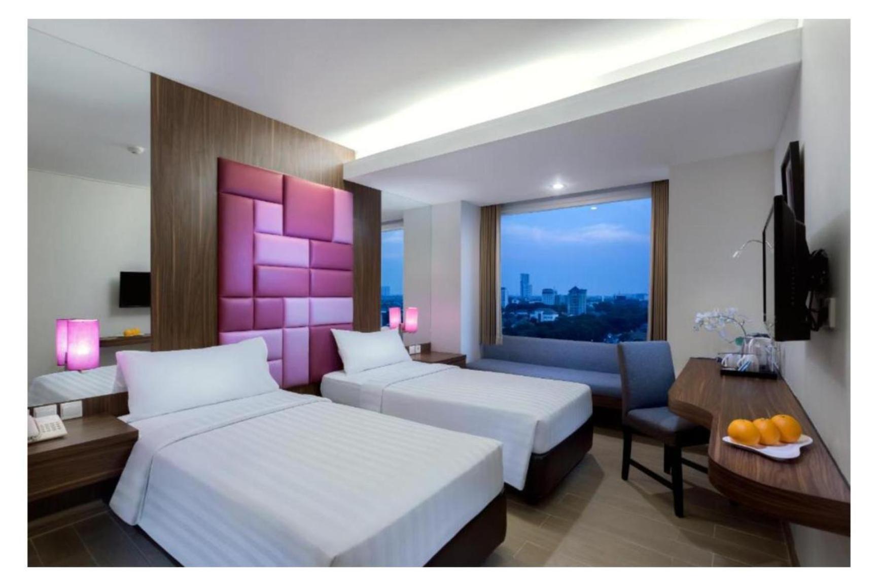 Quest Hotel Darmo - Surabaya By Aston Exteriör bild