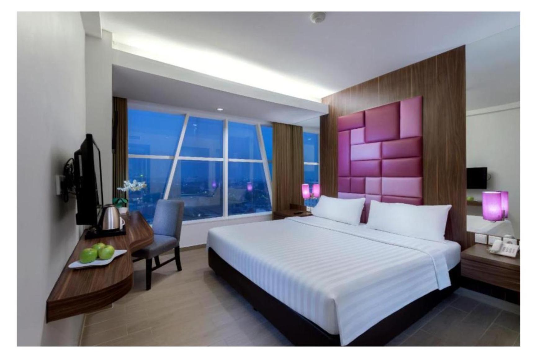 Quest Hotel Darmo - Surabaya By Aston Exteriör bild